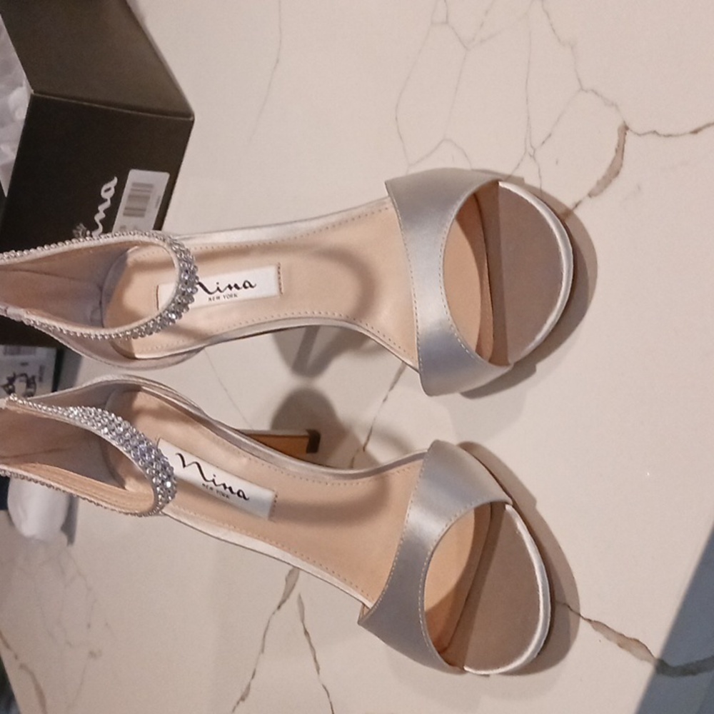 Evening shoes